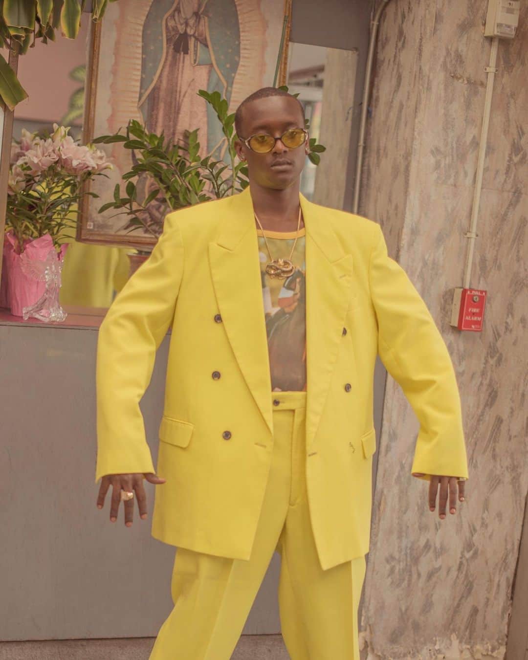 HYPEBEASTさんのインスタグラム写真 - (HYPEBEASTInstagram)「@hypebeastmag: Buddy is having the time of his life. As he records his sophomore album, we caught up with @buddy to discuss life after his big debut, working with @pharrell, how he's coping with the loss of Nipsey Hussle and more. Read the exclusive interview for HYPEBEAST Magazine Issue 26: ‘The Rhythms Issue' at the bio link.⠀ Photo: @alexanderbortz」10月8日 6時25分 - hypebeast