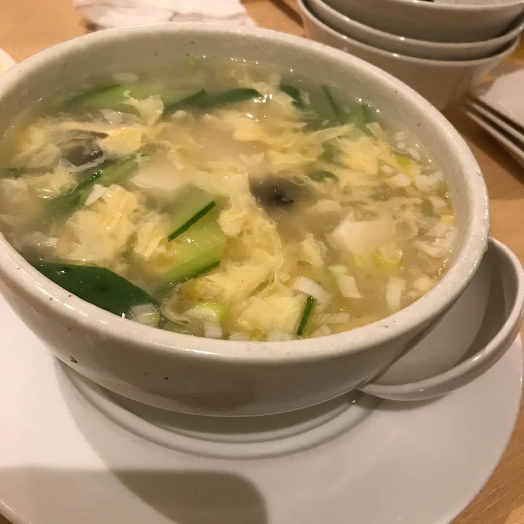 水木一郎さんのインスタグラム写真 - (水木一郎Instagram)「中華料理はメニューも多く楽しいもんですねー。今月末の広州も楽しみ！また食べきれないほどのご馳走が円卓に並ぶんだろうな〜‼︎ #中華料理 #酢豚 #ピータン豆腐  #野菜炒め #水木一郎」10月8日 7時17分 - ichiromizuki