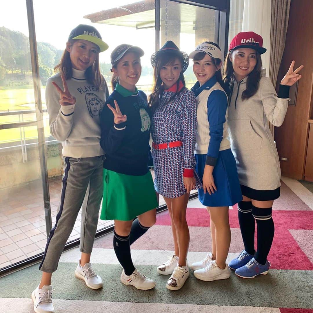 中庄司愛希さんのインスタグラム写真 - (中庄司愛希Instagram)「第7回efficace golf cupでアンバサダーによるファッションショーをさせていただきました⛳️✨ 私が着ているのはシャツワンピにベストを重ね着💓ワンピースは裏起毛になっていてあったかいんだから〜☺️ @efficace_official  #エフィカスカップ #アンバサダー #ゴルフウェア #ゴルフコーデ #efficase #エフィカス #ゴルフ女子コーデ #ゴルフファッション #ゴルフコース #ゴルフ初心者 #ゴルフ女子 #golfgirls #골프 #高尔夫  #golf #ゴルフビギナー #ゴルフ日和 #ゴルフ練習 #instagolf #ラウンド #ゴルフラウンド #ゴルフ #골프여자 #좋아요환영 #좋아요그램」10月8日 7時33分 - aki_nakashoji_golf