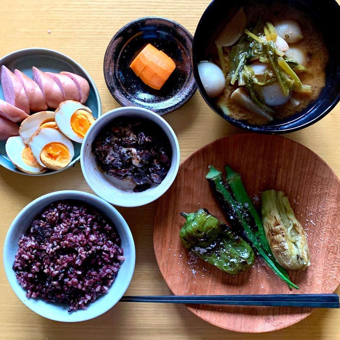 武井義明さんのインスタグラム写真 - (武井義明Instagram)「木の丸い皿は京都の個展で買った山口和宏さんのもの。」10月8日 7時36分 - bebechef