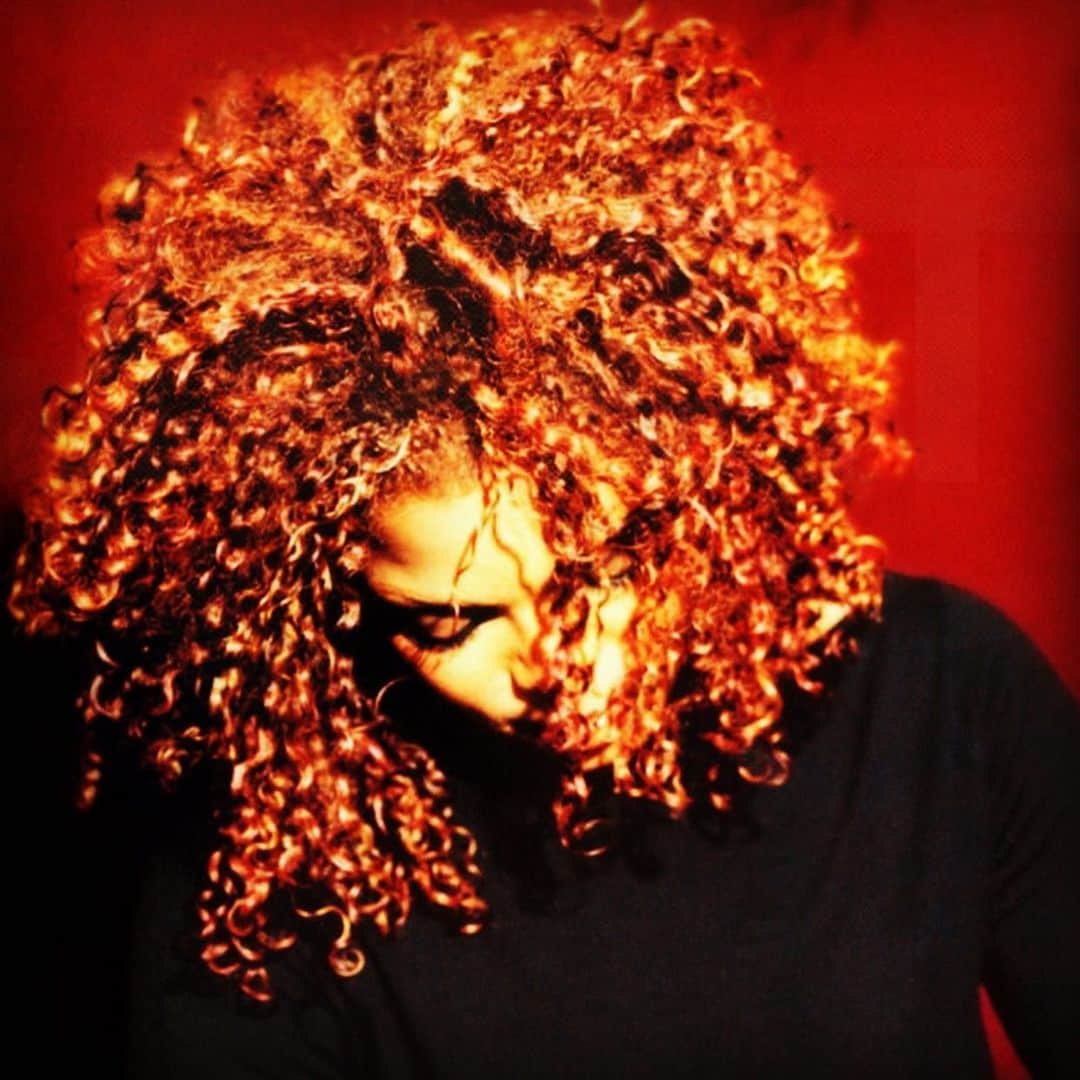 ジミー・ジャムのインスタグラム：「Well it’s Monday so it must be an anniversary of something... oh yeah 22 years ago today @janetjackson released our fourth collaboration together “The Velvet Rope”. I haven’t listened to this record for awhile so as I recently refreshed my memory of “Rhythm Nation” and “Unbreakable” because of their anniversaries, I’ll do the same with this one. Aren’t anniversaries great?😎 #janetjackson #thevelvetrope #jimmyjam #terrylewis #gottilitsgone #bigjimwright #qtip #vanessamae #jonimitchell #togetheragain #stevehodge #flytetyme #recordplant #hitfactory #briangardner #berniegrundman #reneelizondo #ensoniq #ampex #sankofa #」