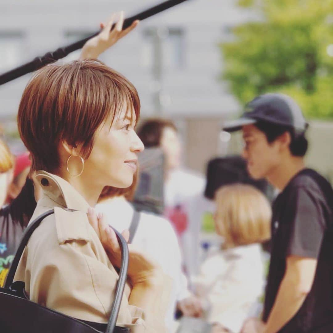 畑野ひろ子のインスタグラム：「先日のCM撮影では スタッフの皆さんが、フレンドリーで1日楽しくお仕事させていただきました😆 詳細はまたアップさせていただきます。」