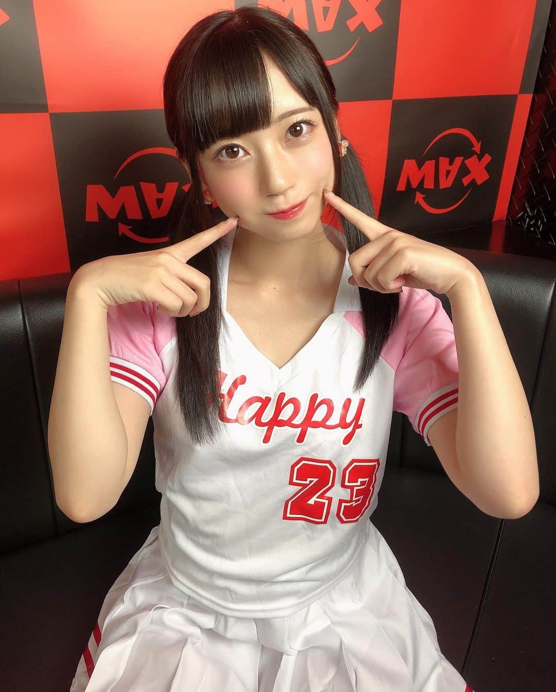 七沢みあさんのインスタグラム写真 - (七沢みあInstagram)「10月5日(土)6日(日) 1年ぶりに関西でイベントでした。 買取りまっくす梅田店様、西宮店様、三宮店様、会いに来てくださった皆様本当にありがとうございました💚  #七沢みあ #七沢美亚 #カプセルエージェンシー #ムーディーズ専属 #av女優 #買取りまっくす梅田店 #買取りまっくす三宮店 #買取りまっくす西宮店 #コスプレ #水着 #秋私服」10月8日 9時53分 - mia.nanasawa