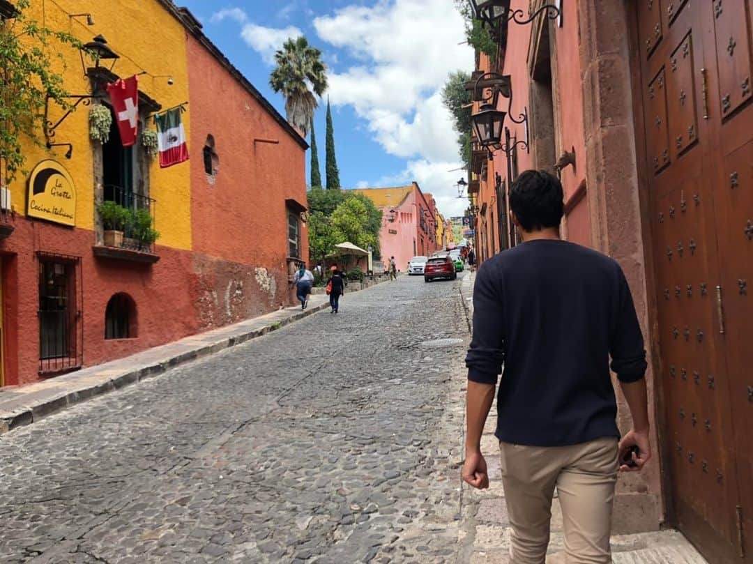 渡邊一輝のインスタグラム：「#sanmigueldeallende #mexico #worldheritage #サンミゲルデアジェンデ #世界遺産」