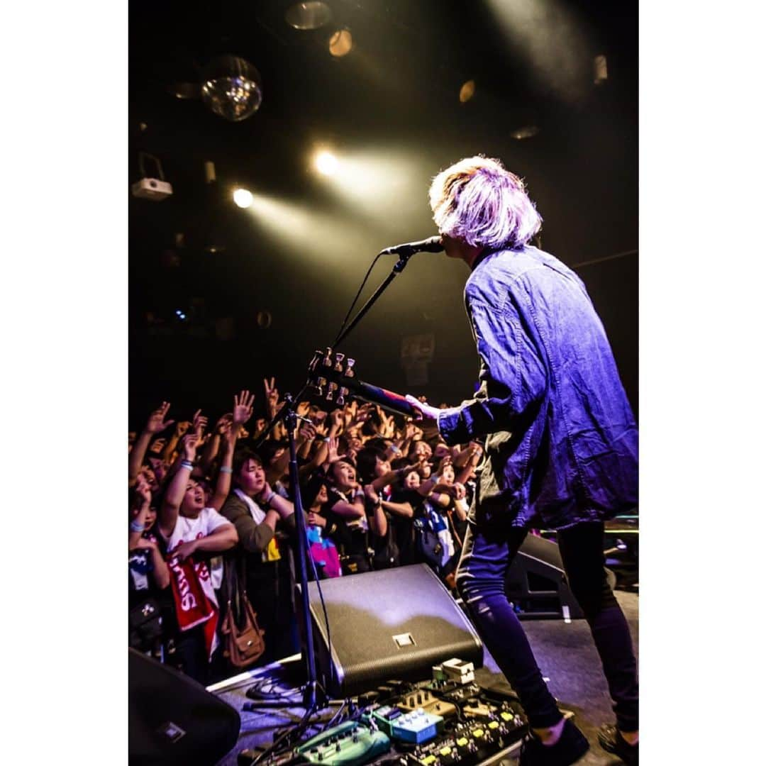 柳沢亮太さんのインスタグラム写真 - (柳沢亮太Instagram)「2019.10.07 鹿児島CAPARVO HALL 都会のラクダ Tour 2019〜今すぐお届け！本格、ラクダチェリーパイ！〜 w）#ENTH #ラクダチェリーパイ #写殺 @cazrowAoki」10月8日 10時53分 - yayayayanagi