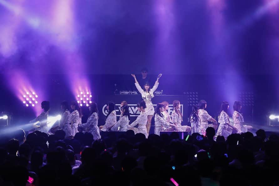 J-WAVEさんのインスタグラム写真 - (J-WAVEInstagram)「AKB48 feat. ☆Taku Takahashi @ INNOVATION WORLD FESTA 2019  クリエイター達がAKB48をテクノロジーでアップデート！究極のエンターテインメントショー (2019.9.28 六本木ヒルズアリーナ)  #イノフェス #innovationworldfesta #AKB48 #takutakahashi #ライブ」10月8日 11時33分 - jwave813