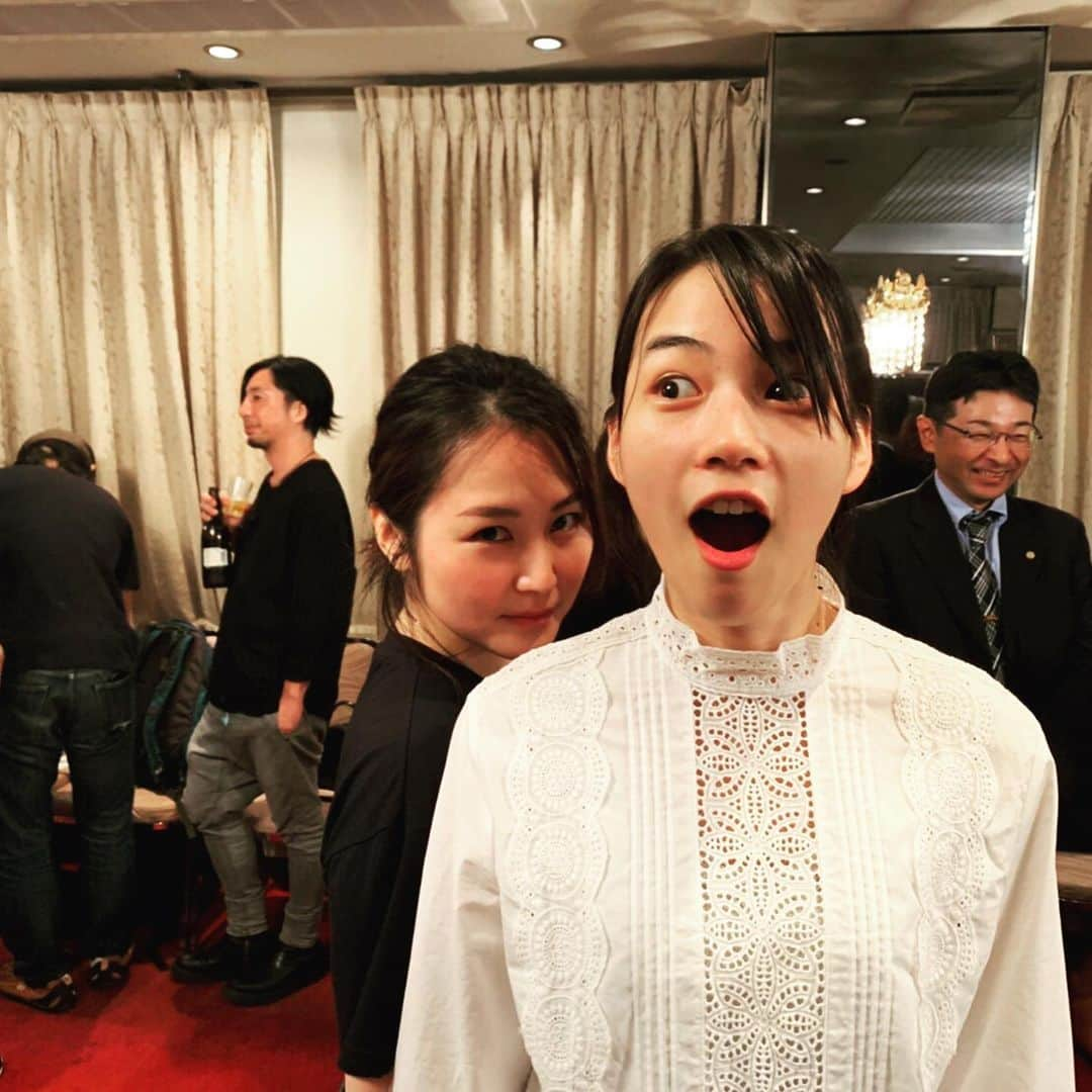 のん（能年玲奈）さんのインスタグラム写真 - (のん（能年玲奈）Instagram)「本日は、映画『星屑の町』の初号試写へ。素敵な映画になってます。先輩方が凄すぎます。その後打ち上げにて🤳 #星屑の町 #2020公開お楽しみに #菅原大吉さんの奥様都子さんとも撮っていただきましたえへへ」10月8日 21時39分 - non_kamo_ne