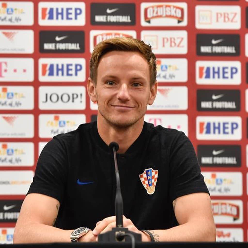 イヴァン・ラキティッチのインスタグラム：「🇭🇷💪 #iznadsvihhrvatska 📸@dragosopta」