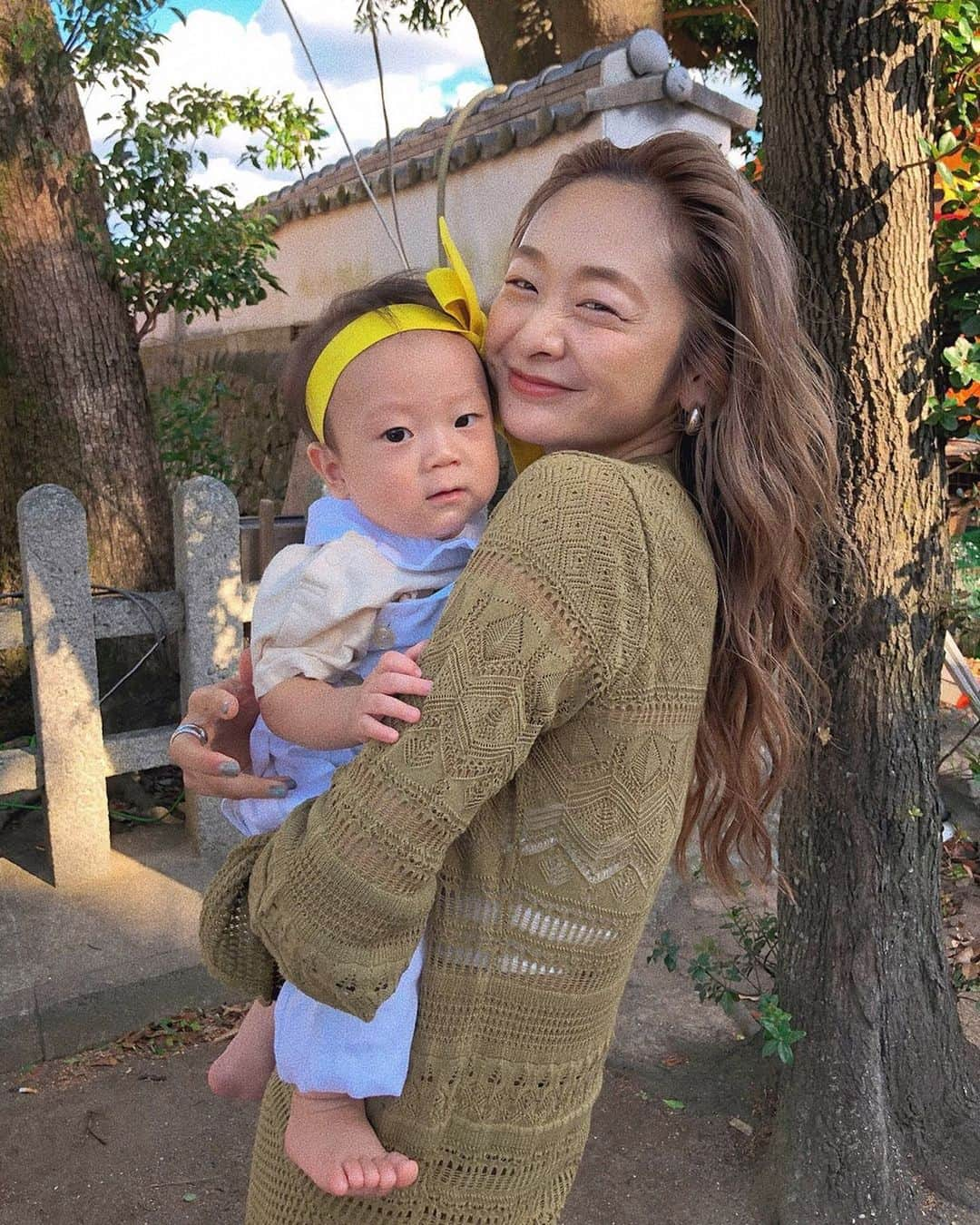 岩渕加恵さんのインスタグラム写真 - (岩渕加恵Instagram)「💋 💓 💋 💓 💋 幼馴染の息子くんにチュ〜ってしてもらっちゃった🤤www 地元のお祭りでバッタリ🧡🧡 久しぶりに会えた友達ともいっぱい話せて 癒されたぁぁあ〜🥺✊✊✊💓 #ベイビーの癒し効果ったら ♡ #お祭り #和歌山宣伝隊 #HAPPYHOLIDAYS ♡」10月8日 21時56分 - kae0113