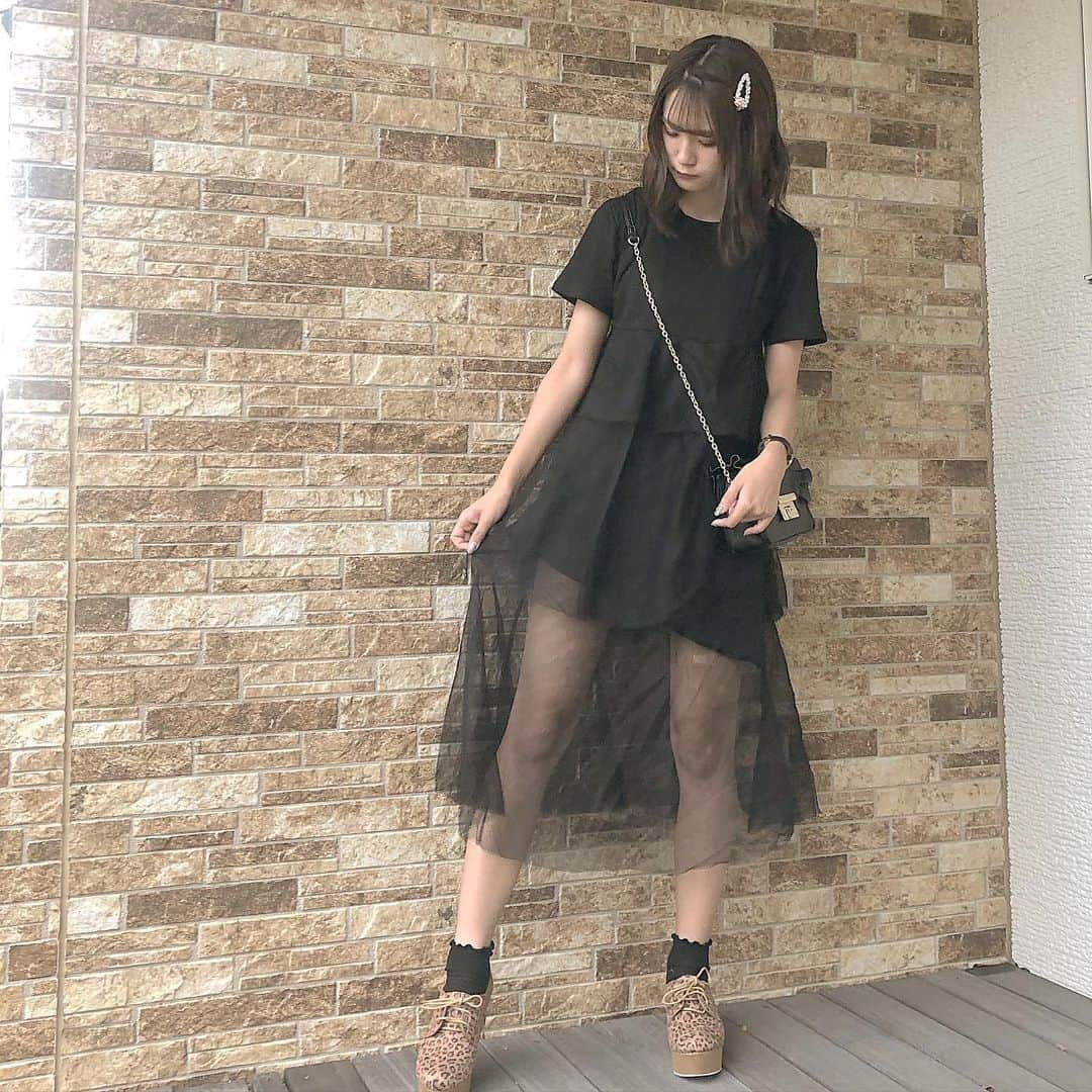 中野愛理さんのインスタグラム写真 - (中野愛理Instagram)「┊︎𝐛𝐥𝐚𝐜𝐤 ㅤㅤㅤㅤㅤㅤㅤㅤㅤㅤㅤㅤ 真っ黒コーデ🖤 レオパード柄の靴がかわいい🐅💭 ㅤㅤㅤㅤㅤㅤㅤㅤㅤㅤㅤㅤ  #ootd #blackcode #leopard #らぶこーで👗 ㅤㅤㅤㅤㅤㅤㅤㅤㅤㅤㅤㅤ」10月8日 22時23分 - airi_nakano_