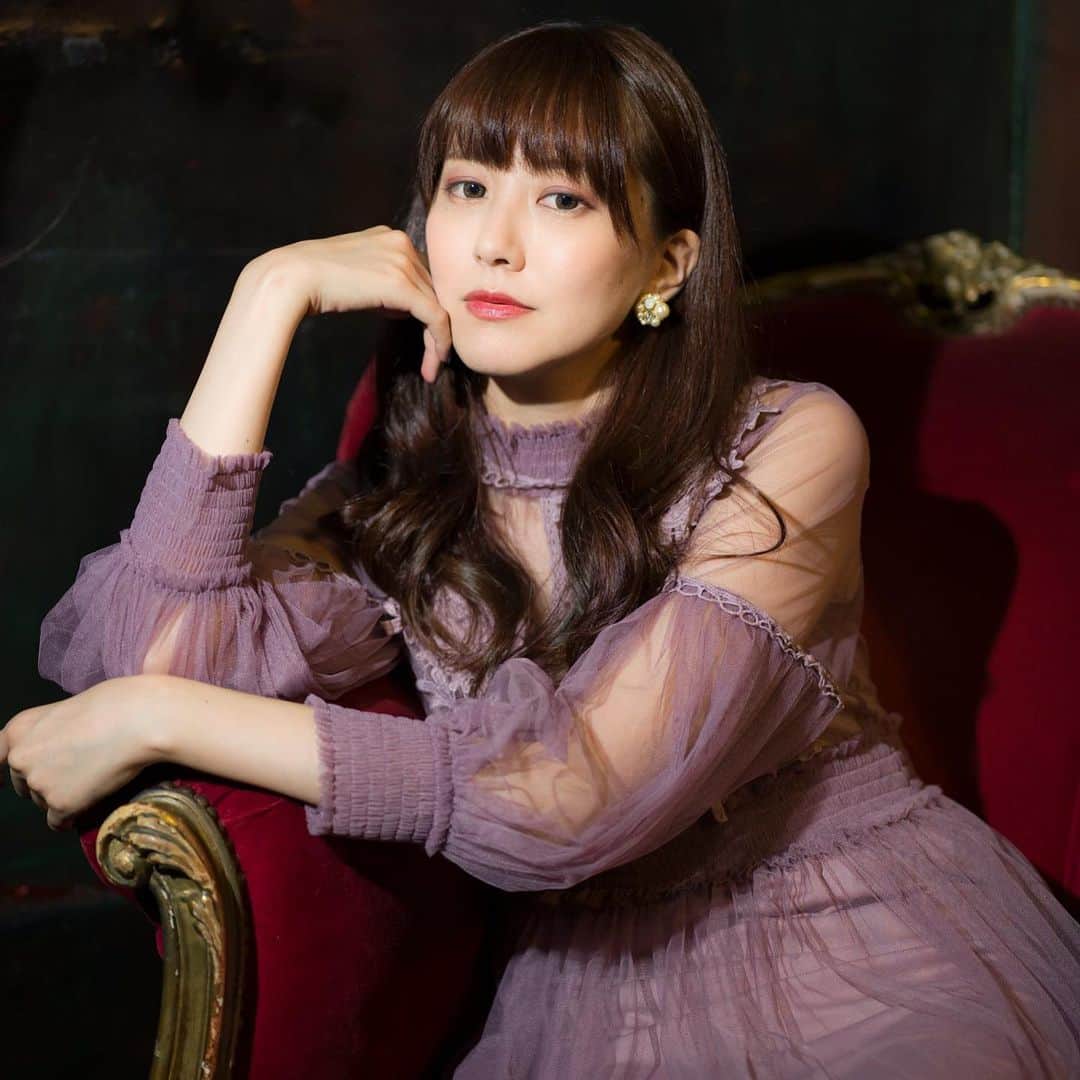 瀬谷ひかるのインスタグラム：「新しいアイコン  #portrait #portraitphotography #model #ポートレート #ポートレートモデル #撮影会モデル #newtype撮影会 #撮影会 #作品撮り #photo #photography #camera #antique #アンニュイ #アンティーク #ワンピース #シースルーワンピース #フォロワー募集中 #followｍe #racequeen #RQ #レースクイーン #japanesegirl #ロングヘア」