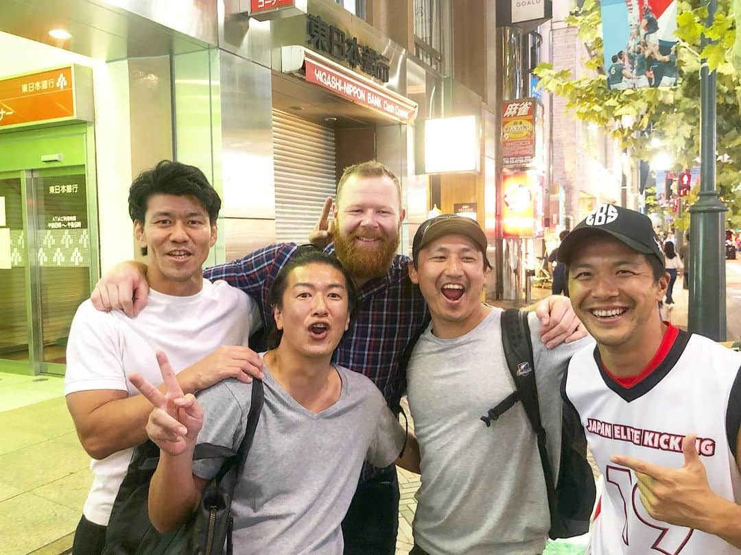 君島良夫さんのインスタグラム写真 - (君島良夫Instagram)「BEST NIGHT EVER🇯🇵 #RWC2019 #ShiningArcs #UTW」10月8日 13時54分 - yosh_10