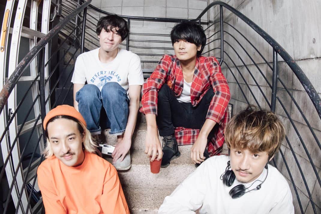 George のインスタグラム：「佐々木亮介 ”RAINBOW PIZZA Delivery Tour 2019 FINAL” Photo by @vizkage」