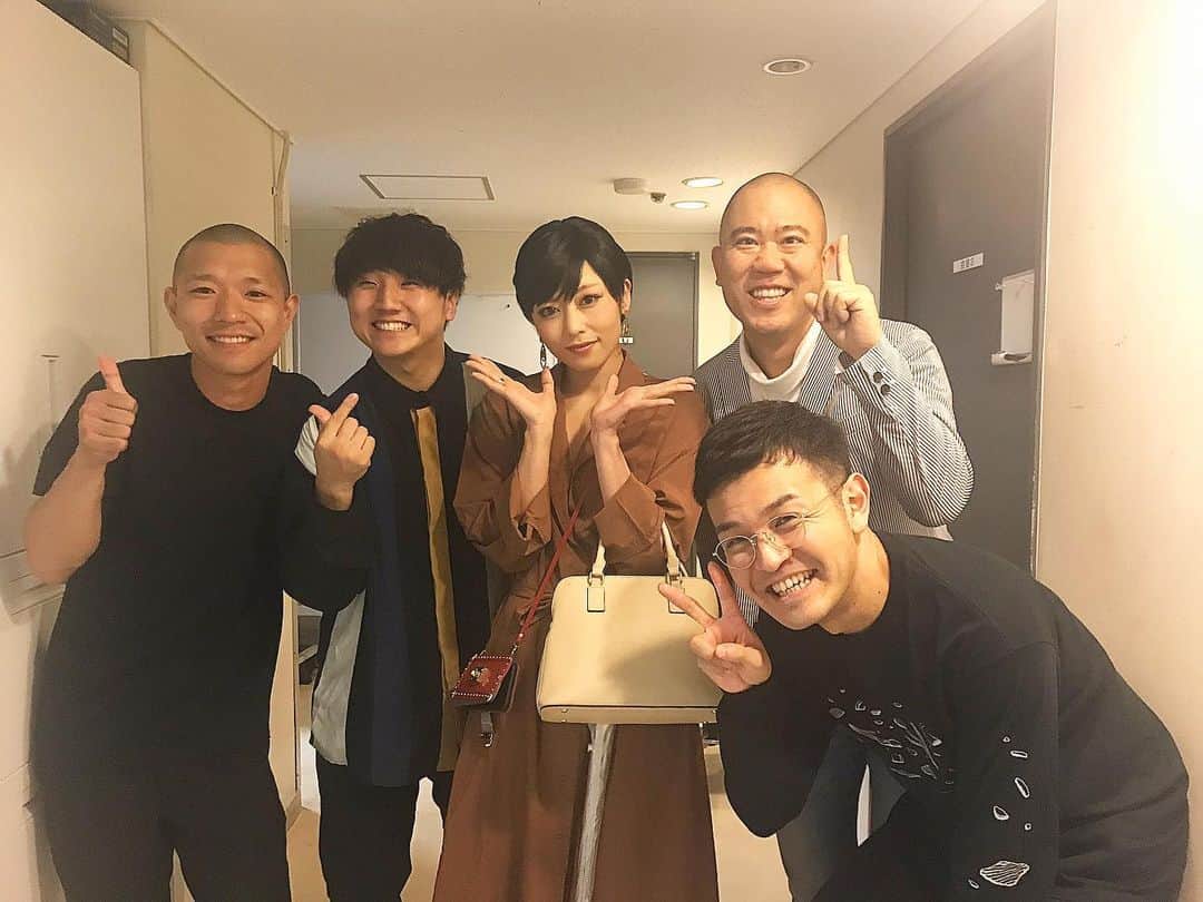 高見雄登のインスタグラム：「#ヒガチキ #桜井あゆ ちゃんも観に来てくれました！ はじめてライブ観に来てもらえてうれしかった！おもろかった言うてもらえてよかったです！ ほんまにいろんな人が観に来てくれて、楽しんでくれるライブですヒガチキ！ 来てくれたみなさんの感想も #ヒガチキ で是非見てください！ ほんまにいっぺん来ていただきたいんや！ ご来場いただいたみなさんありがとうございましたー！」