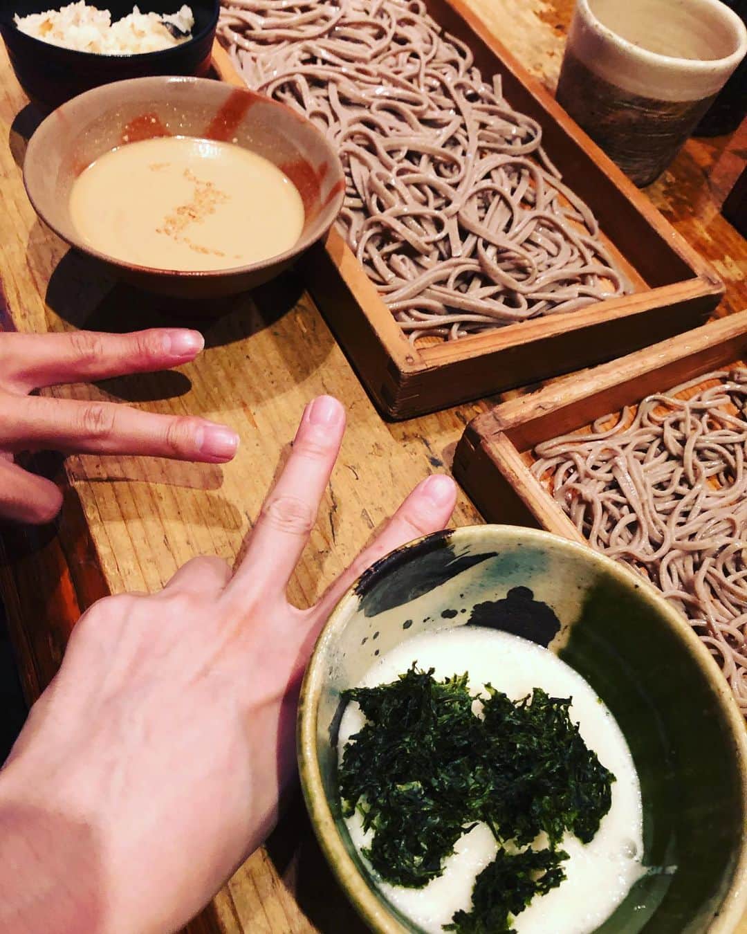 木村良平さんのインスタグラム写真 - (木村良平Instagram)「こやつは太麺、俺は細麺派。 #foodporn #蕎麦」10月8日 16時41分 - ryouhey_drunk
