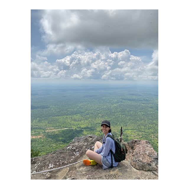 鈴木ちなみさんのインスタグラム写真 - (鈴木ちなみInstagram)「New journey 🇰🇭🌟 #cambodia  #templeofpreahvihear  #プレアヴィヒア寺院  #ちなみたび」10月8日 22時43分 - chinami_suzuki0926