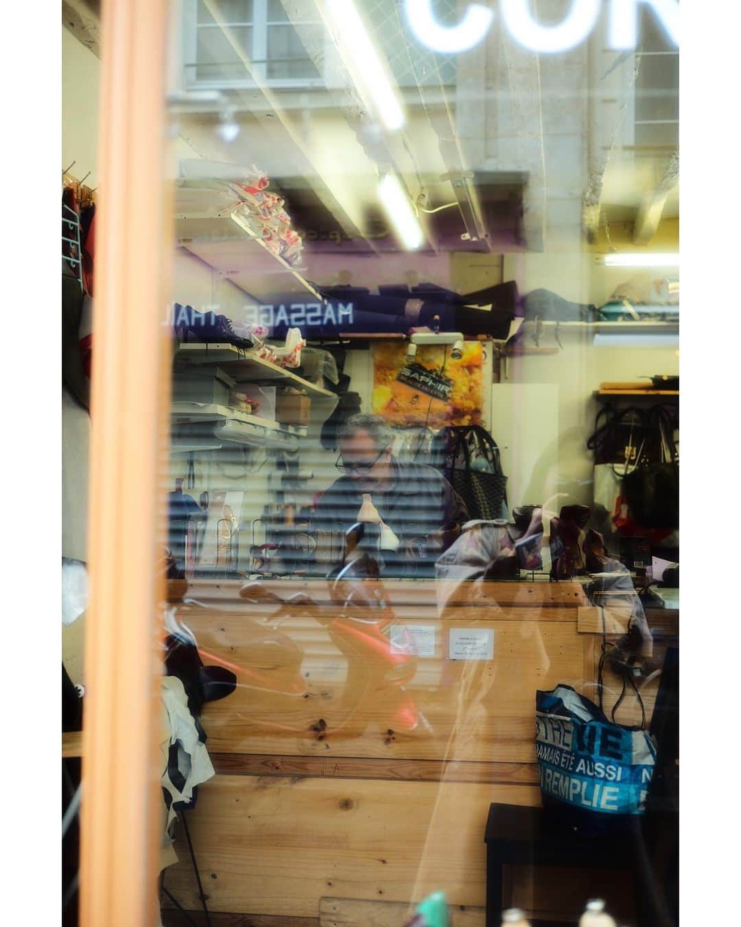 坂東希さんのインスタグラム写真 - (坂東希Instagram)「ガラスの向こう側」10月8日 17時25分 - nozomibando_official