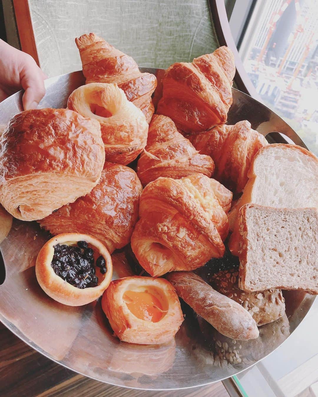 のインスタグラム：「🥐」