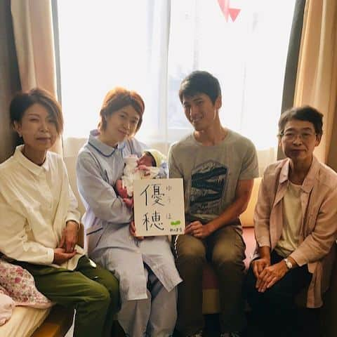 読売テレビ「かんさい情報ネットten.」さんのインスタグラム写真 - (読売テレビ「かんさい情報ネットten.」Instagram)「めばえ。  自転車競技に熱中するパパとママ。 家族で、いろんな場所に出かけるのが楽しみだそうです！  #めばえ #3070人目 #大阪府八尾市 #女の子 #1人目 #ten. #ytv」10月8日 19時06分 - ytv.ten