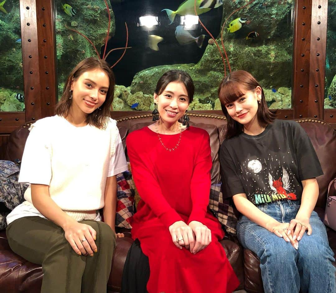 関西テレビ「グータンヌーボ2」さんのインスタグラム写真 - (関西テレビ「グータンヌーボ2」Instagram)「🌜今夜放送🌛 今夜の #グータンヌーボ2 は、#滝沢カレン さん✖️ #雛形あきこ さん✖️ モデルの #emma さん💁‍♀️ emmaさんの「緊張する〜語るぞー❤️」から始まった女子トーク👄三者三様が面白すぎる🤣🙌 #雛形さんGPSの件 #emmaさん初めてフラれるの件 #彼氏にしたくない職業の件 お楽しみに👀👍 ・ 10月8日(火)深夜0時50分放送🦄🌈 ・ #グータンヌーボ2 #長谷川京子 #田中みな実 #滝沢カレン #西野七瀬」10月8日 19時24分 - gutan_ktv