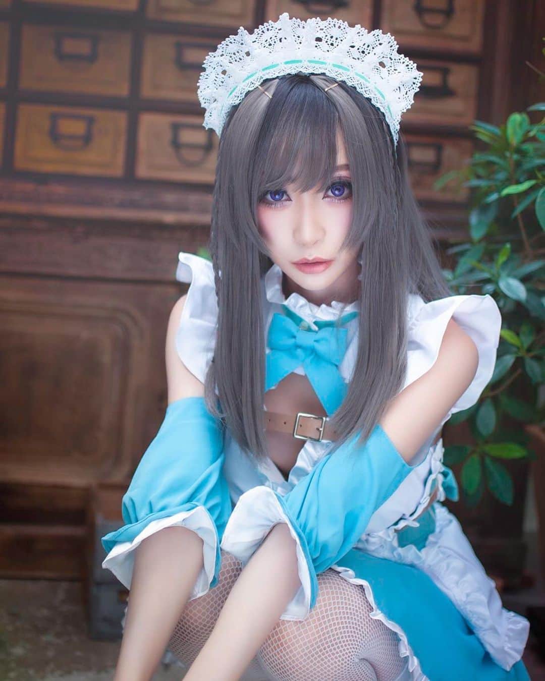 のインスタグラム：「ハロウィンもよろしくお願いします💓 https://lineblog.me/chamiblog/archives/1864855.html ツイートはこちら💁‍♀️ https://twitter.com/chamomi017/status/1181141934045200389?s=21 #cosplay #ハロウィン #ハロウィンコスプレ #コスプレ #コスプレイヤー #cosplayer #cosplaygirl #cos #Halloween #halloweencostume #メイド #メイド服 #halloweenmakeup #メイドカフェ #秋葉原 #akihabara #アキバ #撮影会 #池袋 #池ハロ #ゲスト #よろしくお願いします 🌼🌼🌼🌼🌼 今後のスケジュールはこちらです!!‬ ‪🌼10/12 FFBE FAN FESTA 2019‬ ‪魔人フィーナ公式コスプレイヤー‬ 会場…ベルサール秋葉原 ‪🌼10/14 アニ玉祭‬ ‪ステージ出演‬ 場所…大宮ソニックシティ 🆕 🌼10/25 BLUE EGGゲスト‪お給仕 この日だけのハロウィンメイクで行くよ!! 🆕 🌼10/26 池袋撮影会 ご参加お待ちしております!! 🌼11/3 parfaite撮影会 3部4部5部モデル出演 🌼11/9 クリミナルガールズX ヒロインナナの公式コスプレイヤー 🌼11/10 痛こすモータリゼーション出演 痛車コスプレモデル出演します 🌼11/16 都内大型撮影会に参加します 告知しますのでお楽しみにッ!! 🌼11/17 コスノーグ即売会 サークル参加します ‪🌼12/28-31 コミケ97‬ ‪冬コミ応募しました‬ 場所…東京ビッグサイト ‪よろしくお願いしますッ!!‬ 🌼🌼🌼🌼🌼 秋雨の降る火曜日です☔️ 気圧による体調の変化に注意です 頭が重く感じるかも🧐 雨なのに出勤してえらい💮 夜は肌寒くなりましたね あったかくしておやすみなさい😴 #ohayomorning https://twitter.com/chamomi017/status/1181355402044174342?s=21」