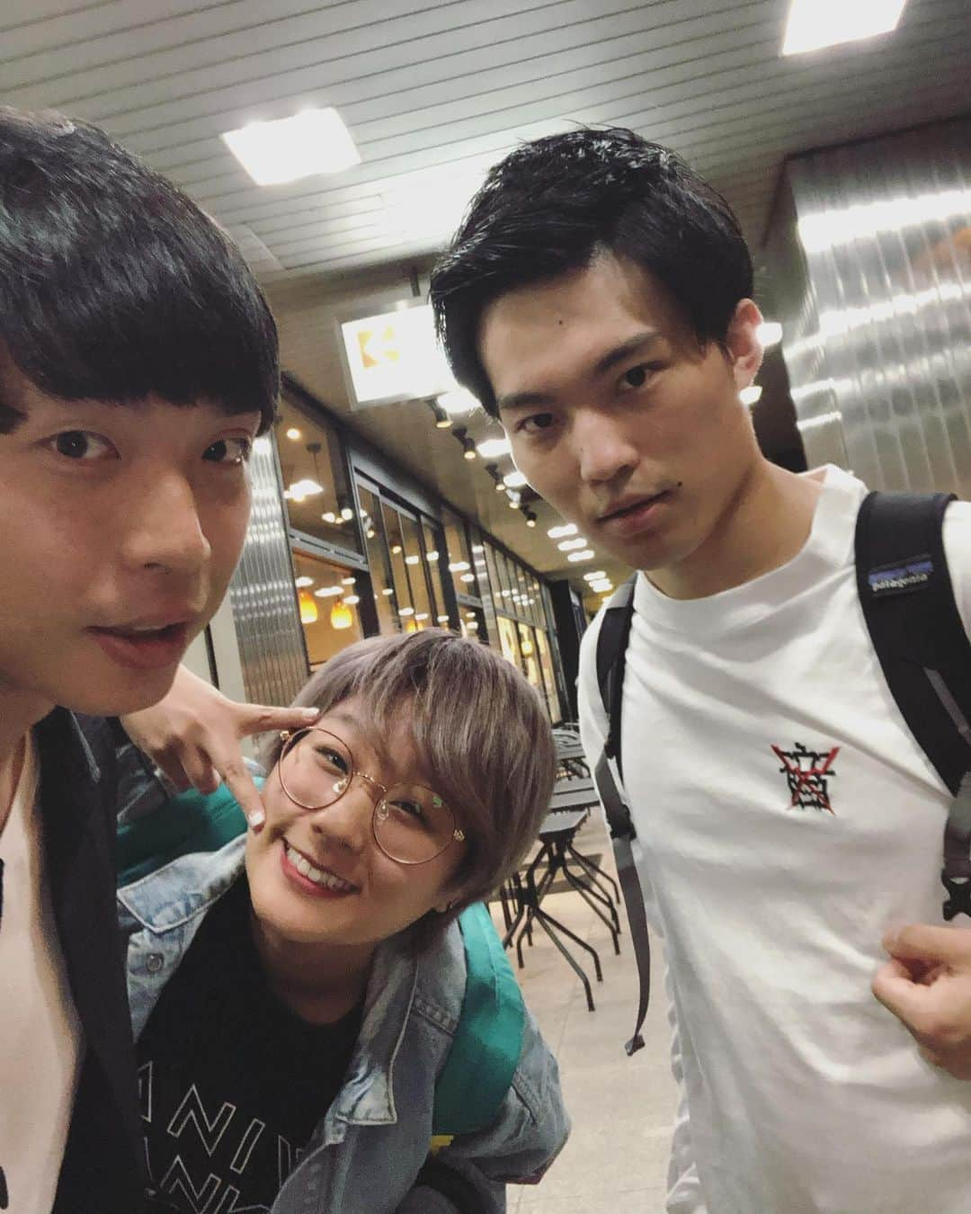 小山英機さんのインスタグラム写真 - (小山英機Instagram)「. M-1グランプリ2回戦、突破できましたーっ！！ 3回戦も頑張るので、皆様も頑張って応援してください🙏✨ . #サナソックス履いて出場 #縁起良いソックスになりました #このままサナと決勝まで行くぞっ #TWICE #サナ」10月8日 19時59分 - monkoya13