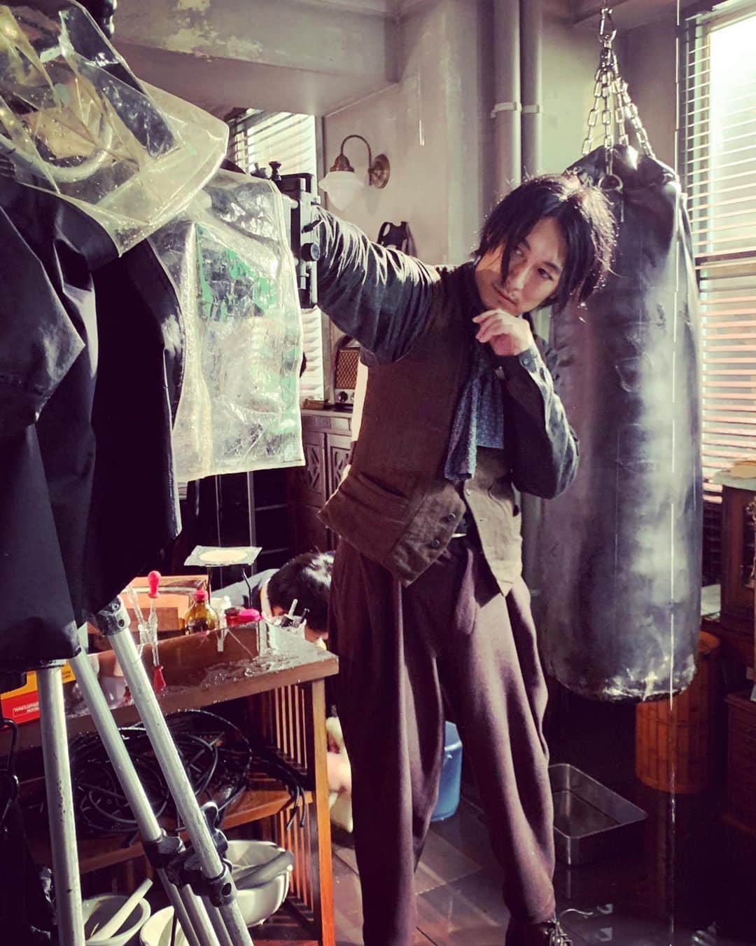 のインスタグラム：「#シャーロック 第1話ご視聴ありがとう。 さらばシャーロック宅。 ハロー若宮家 @takanori_iwata_official #がんちゃんと同棲 生活始まるよ😏」