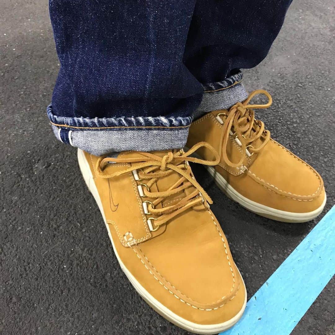 宇野薫のインスタグラム：「UNO☆KICKS  NIKEでダンクのソールなんだけど、名前がわからない？？？ #unokicks #caoluno #宇野薫 #nike #ナイキ #なかなかいい  #levis50166前期」