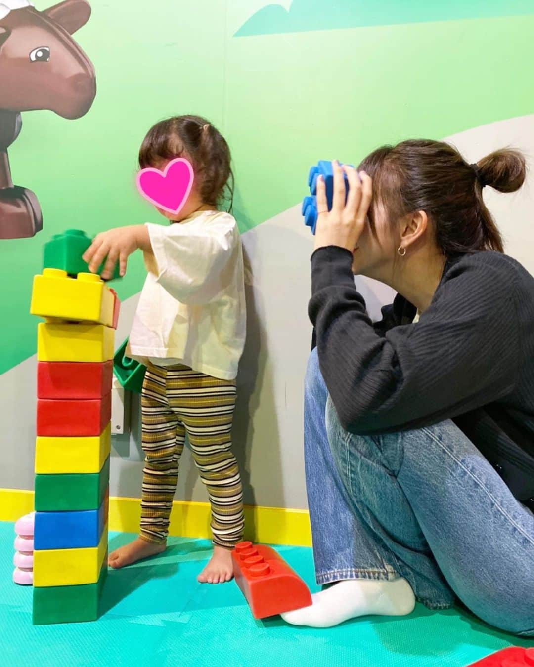 鹿沼憂妃さんのインスタグラム写真 - (鹿沼憂妃Instagram)「in お台場🌈 大好きな人達のファミリーdayに同行🥰笑 つーちゃん&なぎたん久々に会えた♥️ 太田夫婦は安定におもしろほっこり夫婦で、笑 みんなでお台場たのしかったー😘✨ 友達の子供の成長は 自分の子のように嬉しいねぇ🥺 （とかいってあたし子供いないけど） （めちゃくちゃ独身） （ズコーッ） 癒された1日でした🏖💓 #お台場 #レゴランド #テラスでご飯 #海 #イェイ」10月8日 20時15分 - shika_0225