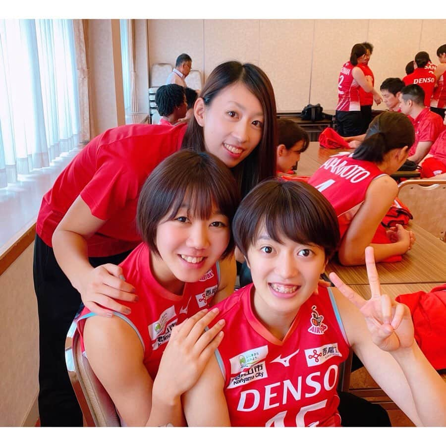 大竹里歩のインスタグラム：「🔥 今週末からVリーグ開幕です✨  チーム全員で助け合いながら 戦いたいと思いますっ(*^^*)!! . . 開幕戦の西尾大会では 赤い色のものを身につけて ぜひ会場へお越しください🐝♥️ . . 今シーズンもご声援よろしくお願いします🙋‍♀️ . . #デンソーエアリービーズ  #Vリーグはバレーだよ」