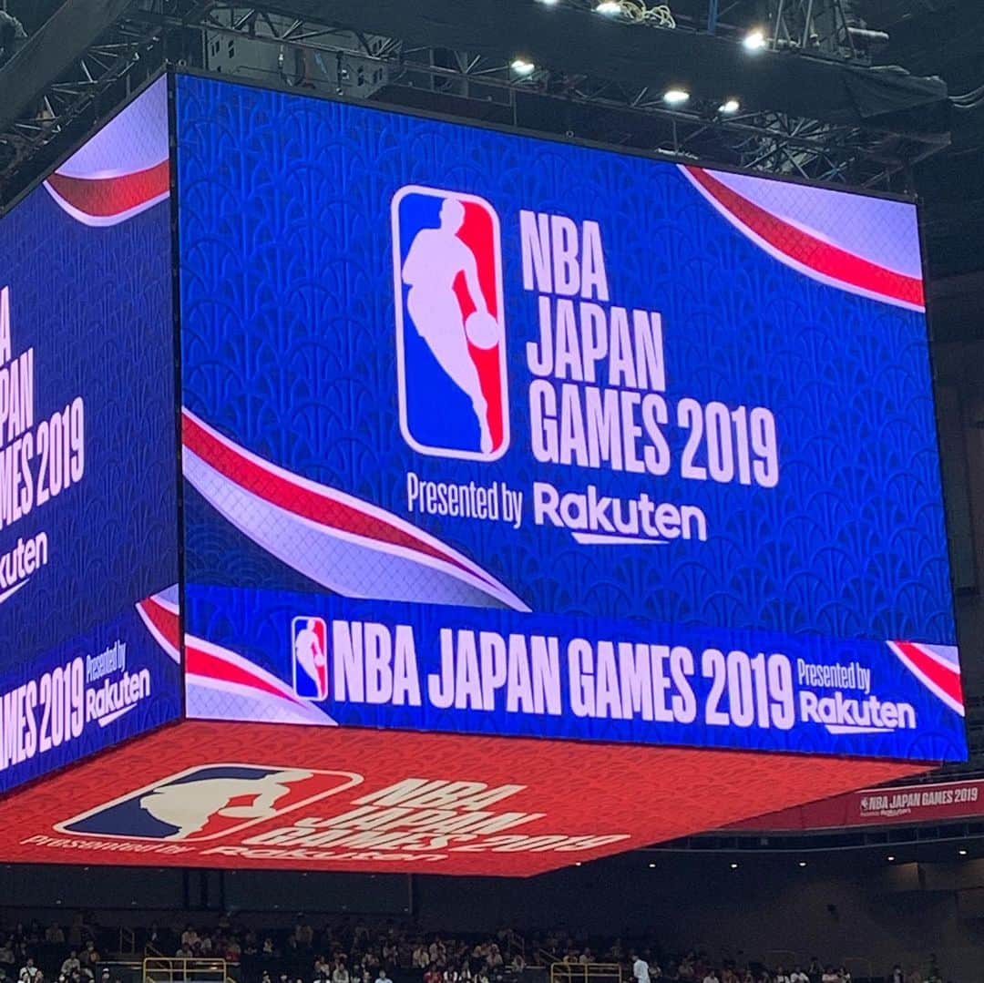 渡部建さんのインスタグラム写真 - (渡部建Instagram)「本日はバスケで大興奮！  #nbajapangames #ラプターズvsロケッツ #ジェームズハーデン #rakuten」10月8日 23時11分 - watabeken