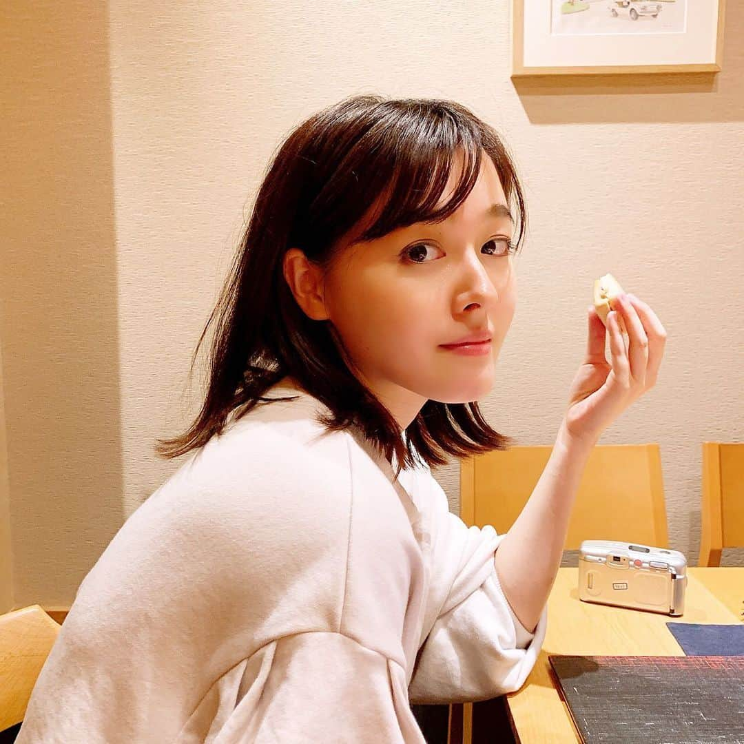 久住小春さんのインスタグラム写真 - (久住小春Instagram)「🍨モナカ」10月8日 23時09分 - koharu_kusumi.official