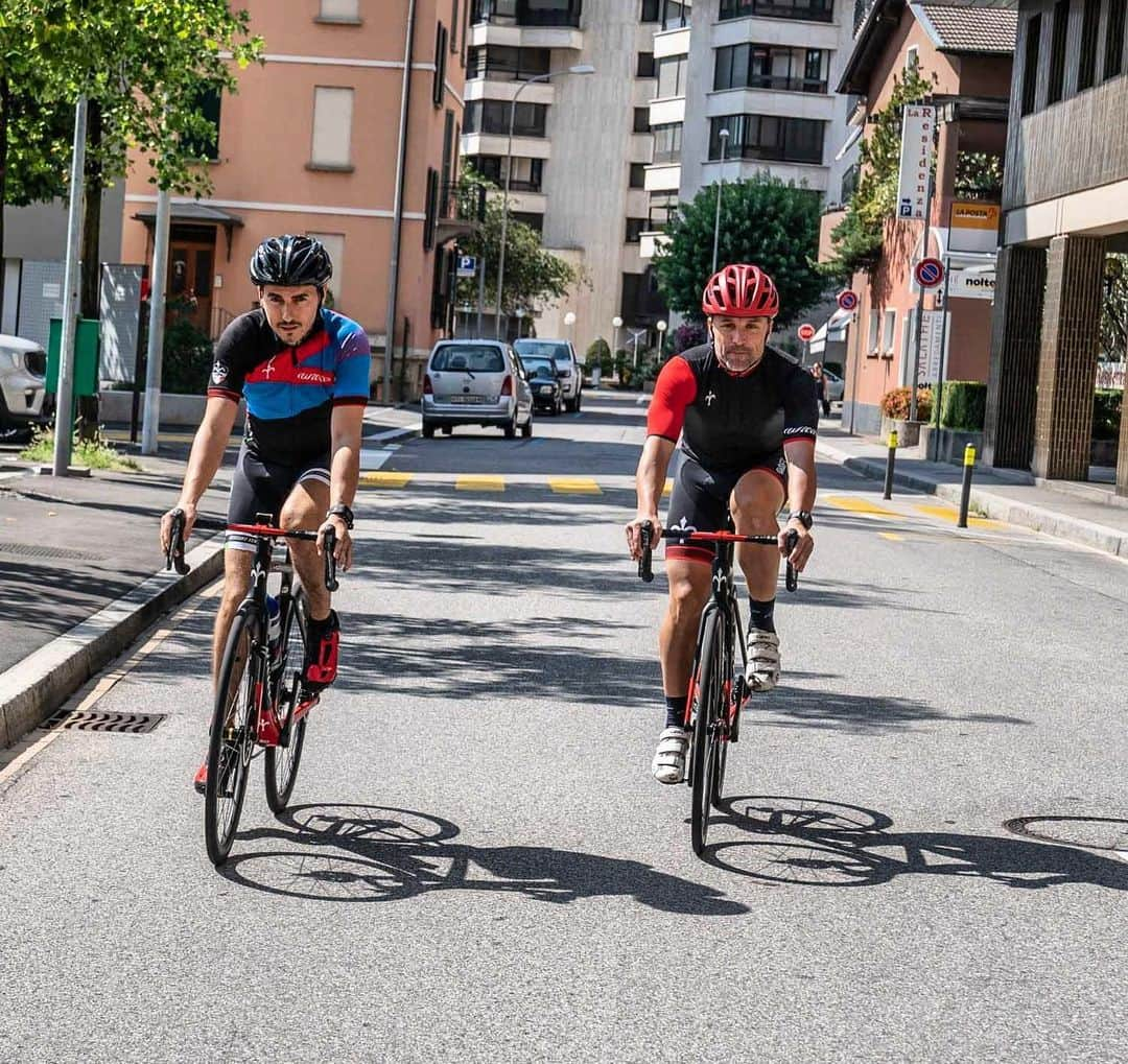 ホルヘ・ロレンソさんのインスタグラム写真 - (ホルヘ・ロレンソInstagram)「🚴🏻‍♂️ #lovemywilier」10月8日 23時25分 - jorgelorenzo99