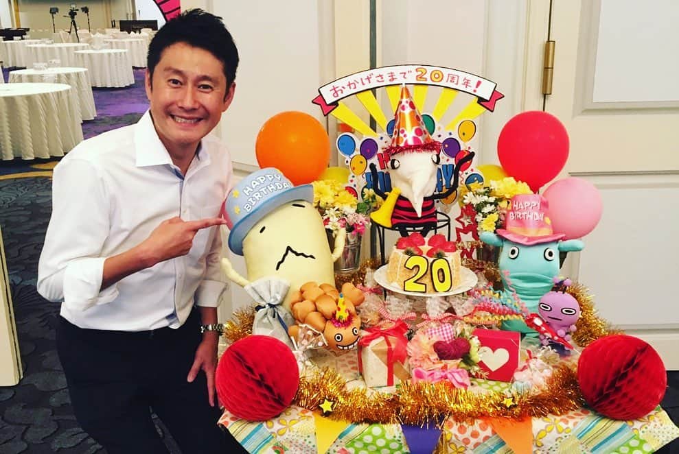 河田直也さんのインスタグラム写真 - (河田直也Instagram)「今日ちちんぷいぷい20周年記念パーティーの司会をさせてもらいました！改めて多くの出演者とスタッフに支えられていることを実感し、感謝の気持ちでいっぱいです。つぎは30周年目指してがんばるぞー！ #ちちんぷいぷい #20周年」10月8日 23時32分 - kawatanaoya0423