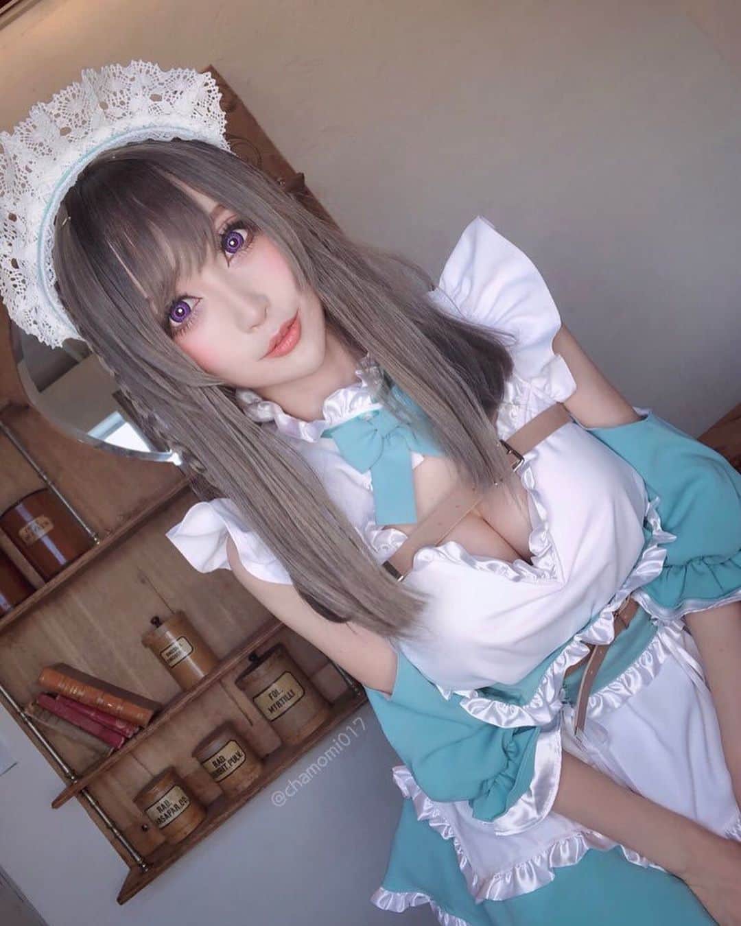 のインスタグラム：「ハロウィンもよろしくお願いします💓 撮影会やメイドカフェゲストメイド!! お会いできるの楽しみです!! ブログにハロウィンスケジュール書きました!! https://lineblog.me/chamiblog/archives/1864855.html ツイートはこちら💁‍♀️ https://twitter.com/chamomi017/status/1181141934045200389?s=21 #cosplay #ハロウィン #ハロウィンコスプレ #コスプレ #コスプレイヤー #cosplayer #cosplaygirl #cos #Halloween #halloweencostume #メイド #メイド服 #halloweenmakeup #メイドカフェ #秋葉原 #akihabara #アキバ #撮影会 #池袋 #池ハロ #ゲスト #よろしくお願いします 🌼🌼🌼🌼🌼 今後のスケジュールはこちらです!!‬ ‪🌼10/12 FFBE FAN FESTA 2019‬ ‪魔人フィーナ公式コスプレイヤー‬ 会場…ベルサール秋葉原 ‪🌼10/14 アニ玉祭‬ ‪ステージ出演‬ 場所…大宮ソニックシティ 🆕 🌼10/25 BLUE EGGゲスト‪お給仕 この日だけのハロウィンメイクで行くよ!! 🆕 🌼10/26 池袋撮影会 ご参加お待ちしております!! 🌼11/3 parfaite撮影会 3部4部5部モデル出演 🌼11/9 クリミナルガールズX ヒロインナナの公式コスプレイヤー 🌼11/10 痛こすモータリゼーション出演 痛車コスプレモデル出演します 🌼11/16 都内大型撮影会に参加します 告知しますのでお楽しみにッ!! 🌼11/17 コスノーグ即売会 サークル参加します ‪🌼12/28-31 コミケ97‬ ‪冬コミ応募しました‬ 場所…東京ビッグサイト ‪よろしくお願いしますッ!!‬ 🌼🌼🌼🌼🌼 秋雨の降る火曜日です☔️ 気圧による体調の変化に注意です 頭が重く感じるかも🧐 雨なのに出勤してえらい💮 夜は肌寒くなりましたね あったかくしておやすみなさい😴 #ohayomorning https://twitter.com/chamomi017/status/1181355402044174342?s=21」