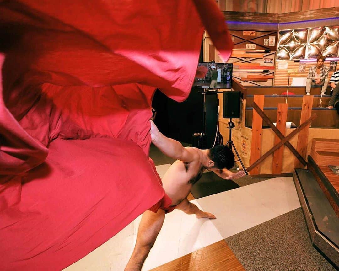 五十嵐結也さんのインスタグラム写真 - (五十嵐結也Instagram)「ウチガヤのスタジオで撮影させていただきました！  #ウチのガヤがすみません  #ふんどし日和 #コンテンポラリーダンス」10月9日 0時47分 - iganism