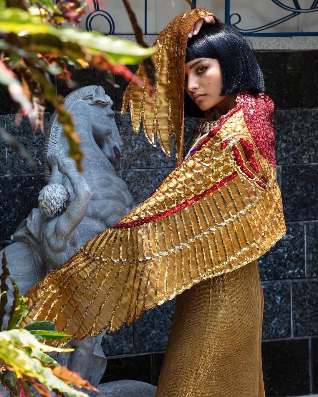 ブルース・ウェーバーさんのインスタグラム写真 - (ブルース・ウェーバーInstagram)「Another shot of Madison DeSilva @madisondesilva_ (@fordmodels)—channeling the great Elizabeth Taylor in the 1963 film “Cleopatra” for @holidaymagazine —the Egypt issue—out now.  production by @elizabethklinemurphy • styling @anabrillembourg • hair by @geralddecock • makeup @reginethorre • props by @dimitri_unique • choreography @richamaro • photo assistants @jhnscttphtgrphy and Zac Rupprecht •  production assistants @borisskateboards @farnsyy • special thanks to Franck Durand @atelierfranckdurand」10月9日 1時34分 - bruce_weber