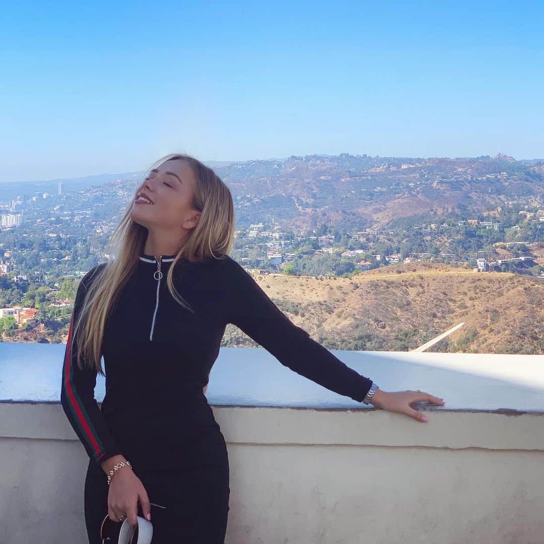コニー・タルボットのインスタグラム：「🌄❤️」