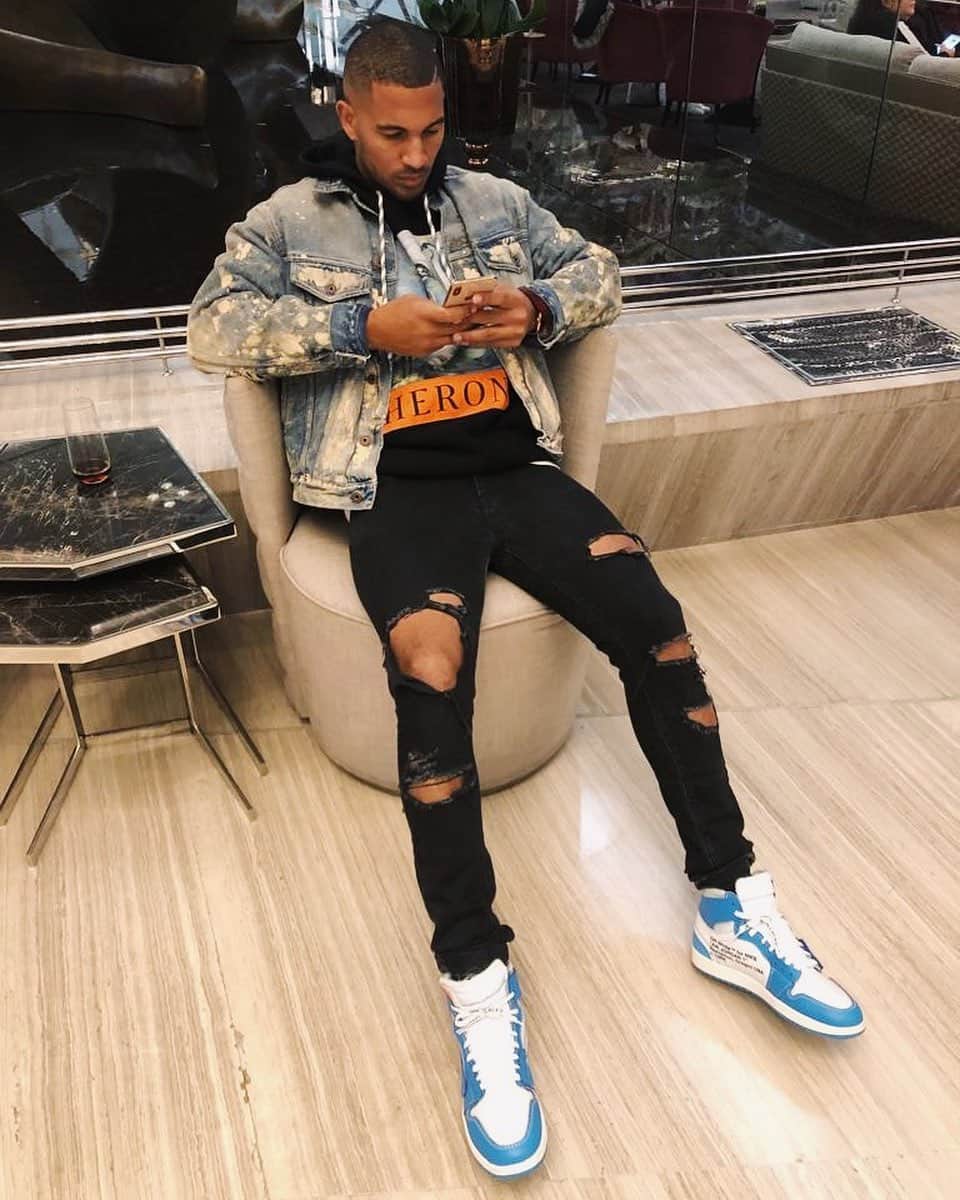 ウィリアム・ヴァンクールのインスタグラム：「Night time ✨🖤」