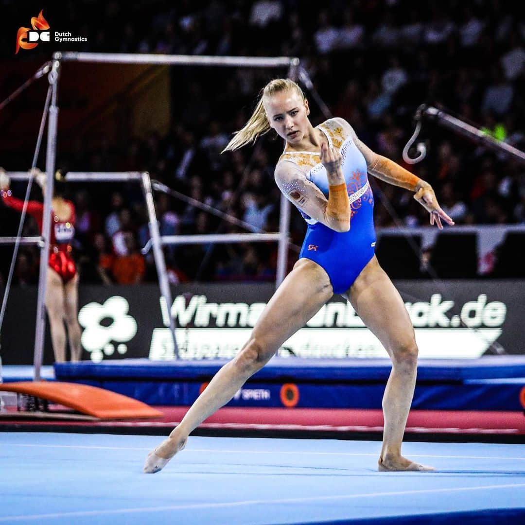 リーケ・ウェイファースのインスタグラム：「8th in de Team Final. Overall it was not flawless but i'm so proud of the performance we have delivered here as a team 🙏🏻. We made it into the Finals and showed the world that we're a force to be reckoned with! 🇳🇱 #theforceisgrace #stuttgart2019 #worldchampionship #dutchgymnastics #final」