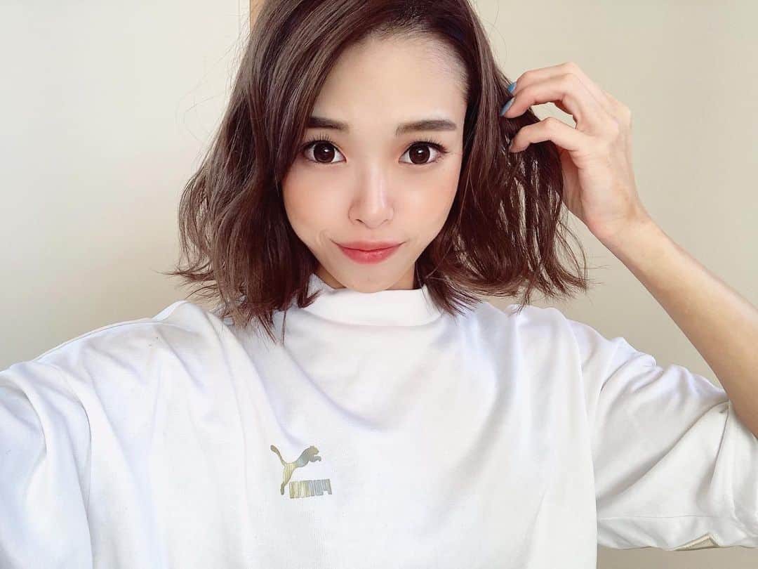 川戸沙羅のインスタグラム：「💇🏼‍♀️💜 #lavender #lavenderhair」