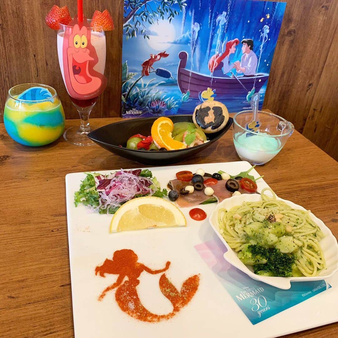 怜花さんのインスタグラム写真 - (怜花Instagram)「可愛すぎる、、！！🐚♡ ・  #リトルマーメイド  #リトルマーメイドカフェ  #アリエル #ディズニー」10月9日 16時23分 - reika_0419