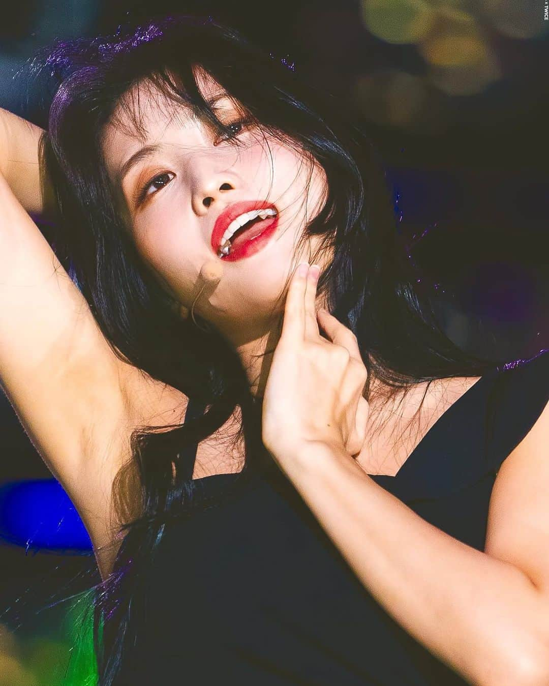 モモさんのインスタグラム写真 - (モモInstagram)「♡ [Fantaken] 191006 - SBS Super Concert in Incheon -  #MOMO #트와이스 #모모 #平井もも #もも #TWICE © moingxtwice」10月9日 16時37分 - momojype