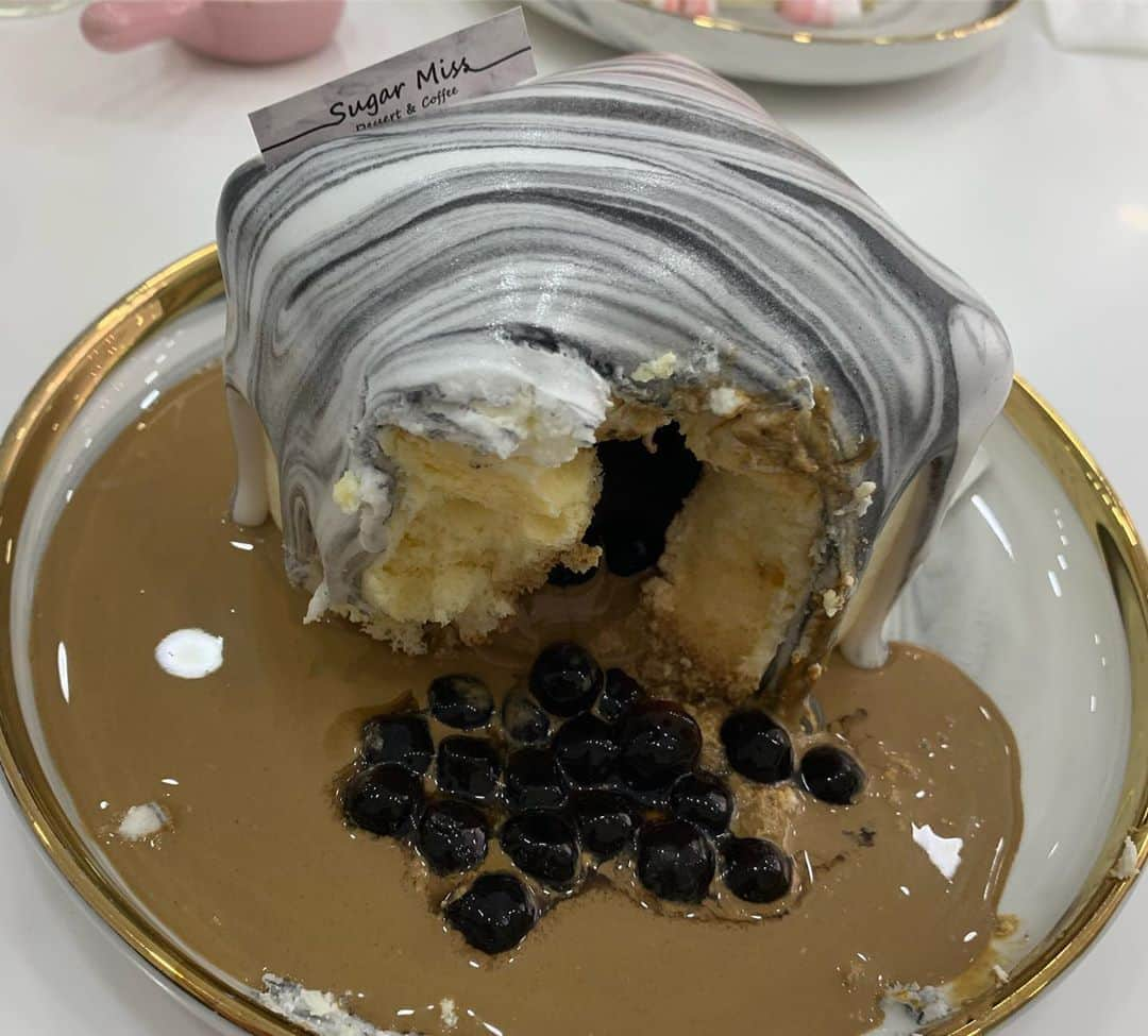 木村花さんのインスタグラム写真 - (木村花Instagram)「💍Marble cake💍  #大理石ケーキ #taipei  #sugarmiss」10月9日 16時44分 - hanadayo0903