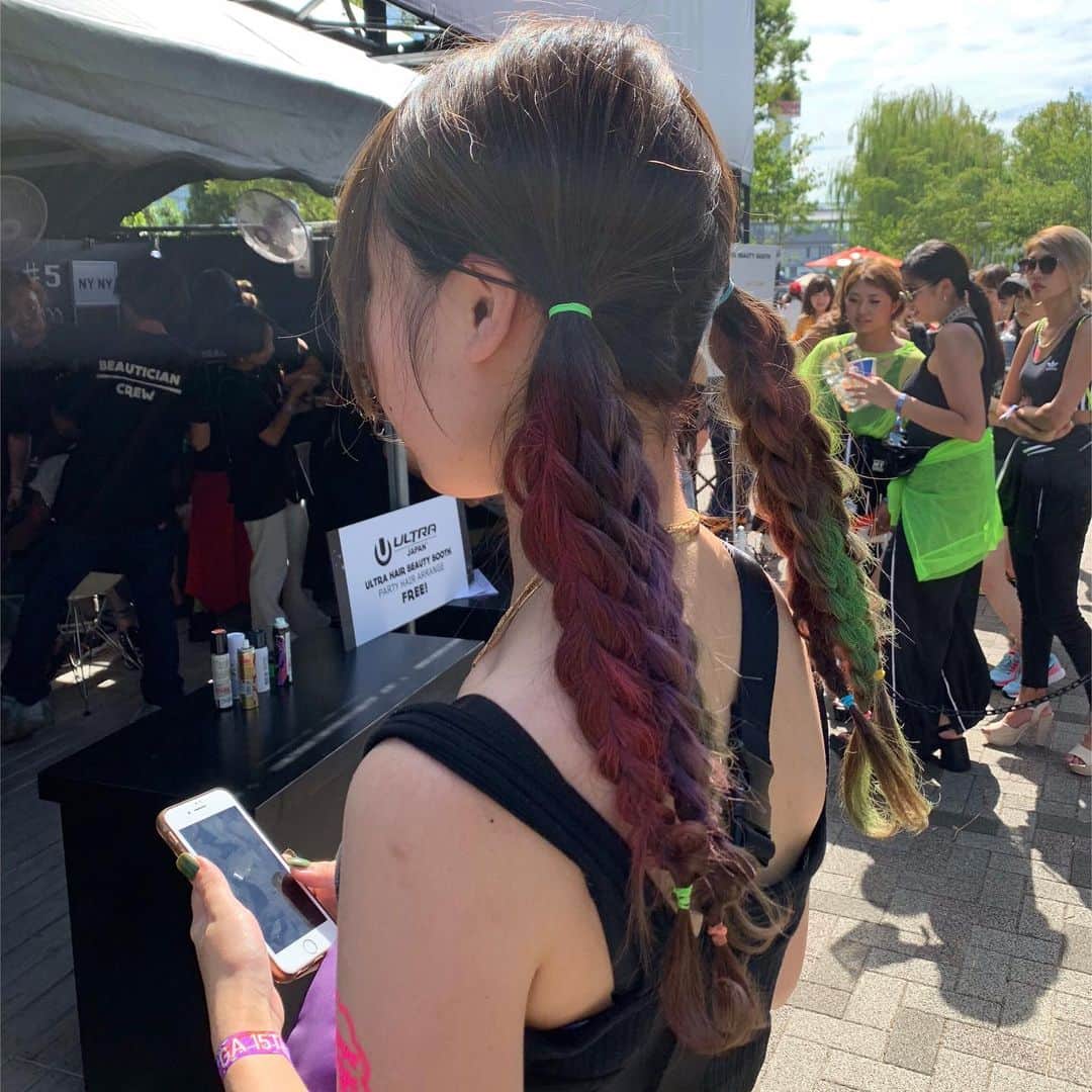 EXCEL official instagramさんのインスタグラム写真 - (EXCEL official instagramInstagram)「ULTRA japan Hair beauty boothに今年も参加致しました. ご来場頂いたお客様に様々なヘアアレンジをしましたのでぜひご覧ください✨ #ultrajapan #ultra #ウルトラ #ウルトラジャパン #ヘアアレンジ #ヘアーアレンジ #パーティーヘア #パリピ #パリピヘアー #お団子アレンジ #編み込みヘア #編み込みアレンジ #ヘアセット #カラー #ヘアカラー #ウルトラヘアー #前髪アレンジ #結婚式ヘア #結婚式アレンジ  #浴衣ヘアアレンジ #簡単ヘアアレンジ #小物ヘアアレンジ #ハーフアップ #ハーフアップアレンジ #シニヨンアレンジ #くるりんぱ #くるりんぱアレンジ #三つ編み風アレンジ #三つ編み #大人ヘアアレンジ」10月9日 8時22分 - excel_hair