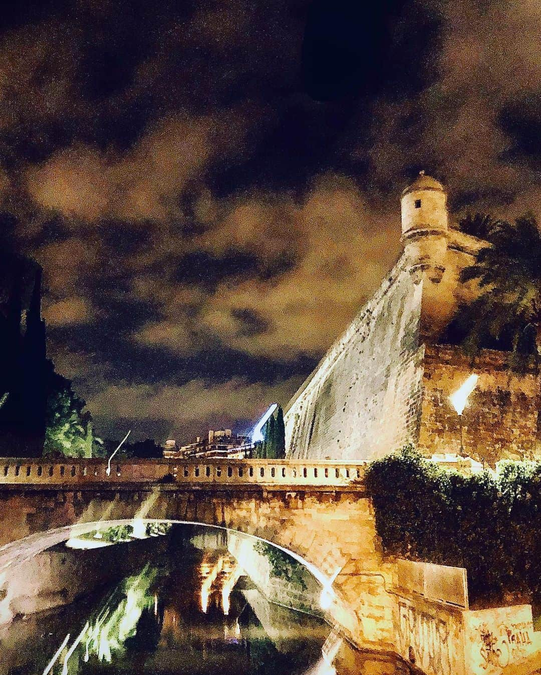 サッシャ・ロイズさんのインスタグラム写真 - (サッシャ・ロイズInstagram)「Magical Mallorca #españa🇪🇸」10月9日 8時27分 - mrsasharoiz