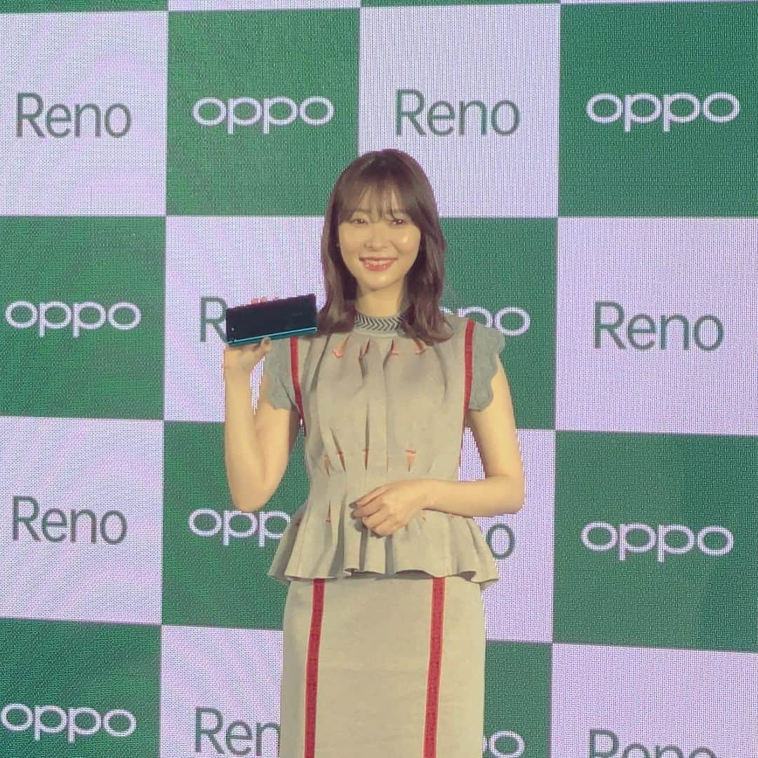 Ayanoさんのインスタグラム写真 - (AyanoInstagram)「OPPO Reno A📱✨ . 日本独自オリジナル仕様のOPPO最新スマホ「OPPO Reno A」を取材しました！元HKT48の指原莉乃さん @345insta がイメージキャラクターのTV CMも放映されます✨名前が同じ「リノ」ってオヤジギャグかな?🤣 . #RenoA #OPPO #OPPOリノ #オッポジャパン #いろいろと余裕のスマホ  #スマホ #スマートフォン #カメラフォン #リノ #リノエー #新商品 #新発売」10月9日 10時05分 - ayanotdo