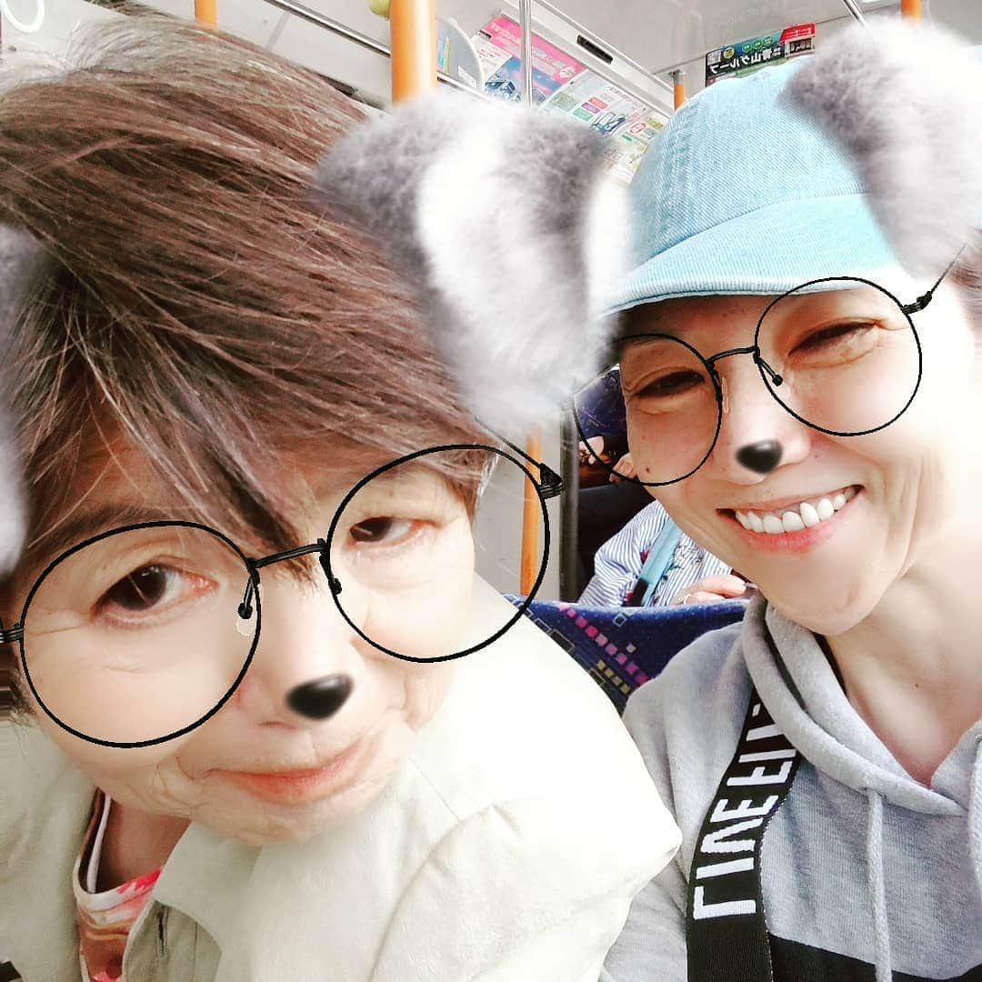 KAORUさんのインスタグラム写真 - (KAORUInstagram)「デイケアでお父さんがいない間にママちゃんとショッピング(*^^*) でも買うものはお父さんの物。  #Marvelouspro  #ママちゃん #気分転換 #ショッピング」10月9日 10時41分 - yukisaku_88