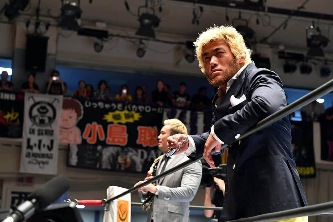 真田聖也さんのインスタグラム写真 - (真田聖也Instagram)「Here in Japan, and all over the world I hear people cheering for Okada.  I get it, he’s one of the greats.  But listen, I hear my name being called too!  I hear the fans cheering for me, sending me their love and positive vibes.  So I ask you, isn’t my turn?  Who wants to see me, Sanada, as a core part of the NJPW?! Because the future of NJPW isn’t Okada, or Tanahashi, or Naito or even Ibushi or Evil!  The future of NJPW is Sanada!  Let me lead the NJPW!  I believe that  I am the hope of pro wrestling!  #sanada  photo by Tokyo sports press」10月9日 10時39分 - seiya_sanada