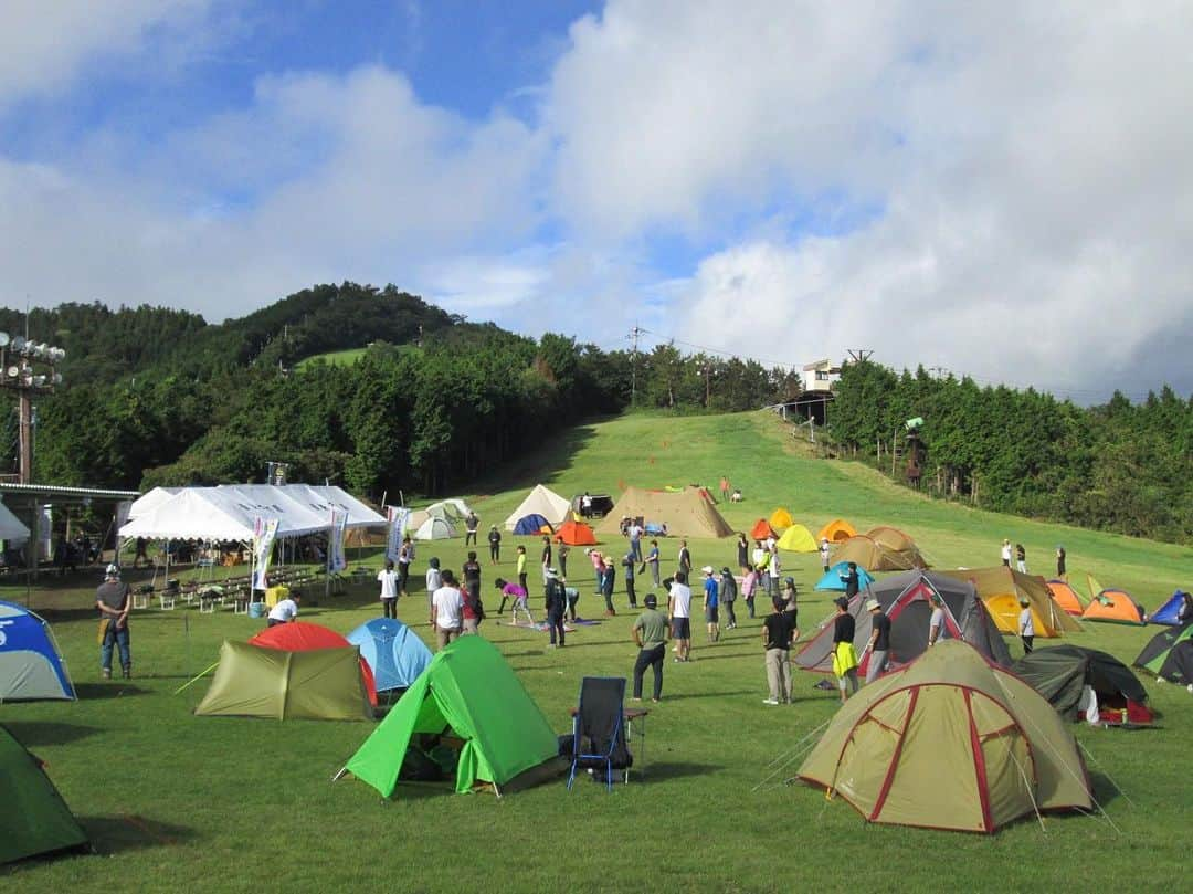 南海放送さんのインスタグラム写真 - (南海放送Instagram)「⛰️【写真募集10/20まで】 #えひめさんさん物語 #石鎚山脈フォトコンテスト ------------------------------------------- 石鎚山脈の風景であなたのとっておきの １枚を送ってださい♬ ------------------------------------------- 最優秀賞は賞金「３万円」✨ 南海放送アプリから簡単応募📤  #写真が好きな人と繋がりたい  #フォトコンテスト開催中  #石鎚山 #愛媛」10月9日 11時02分 - nankaihoso_rnb